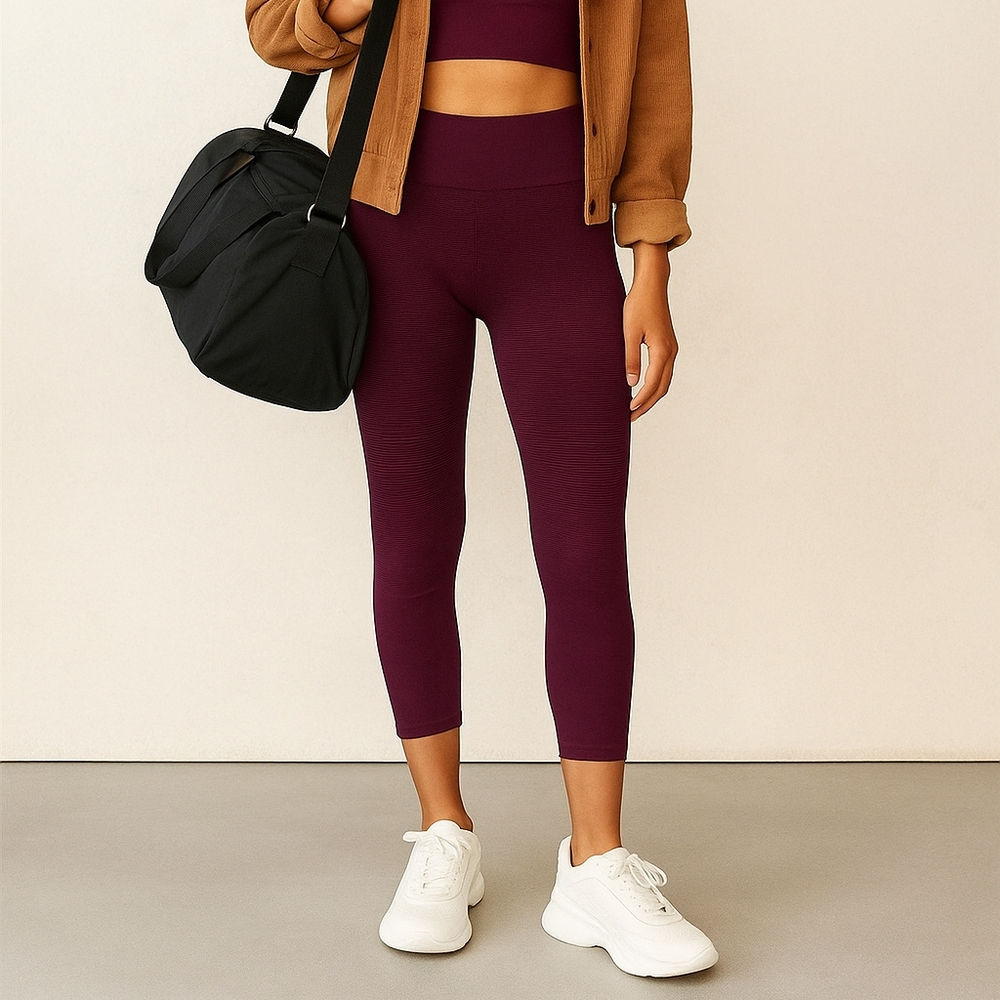 Lululemon | Ebb to Train Tight | Marvel Black Sz 6 | Seamless Retro Striped Knit